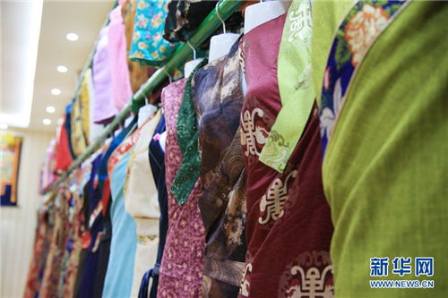 玉树民族服饰业 树立品牌 做大做强 绚丽展新颜